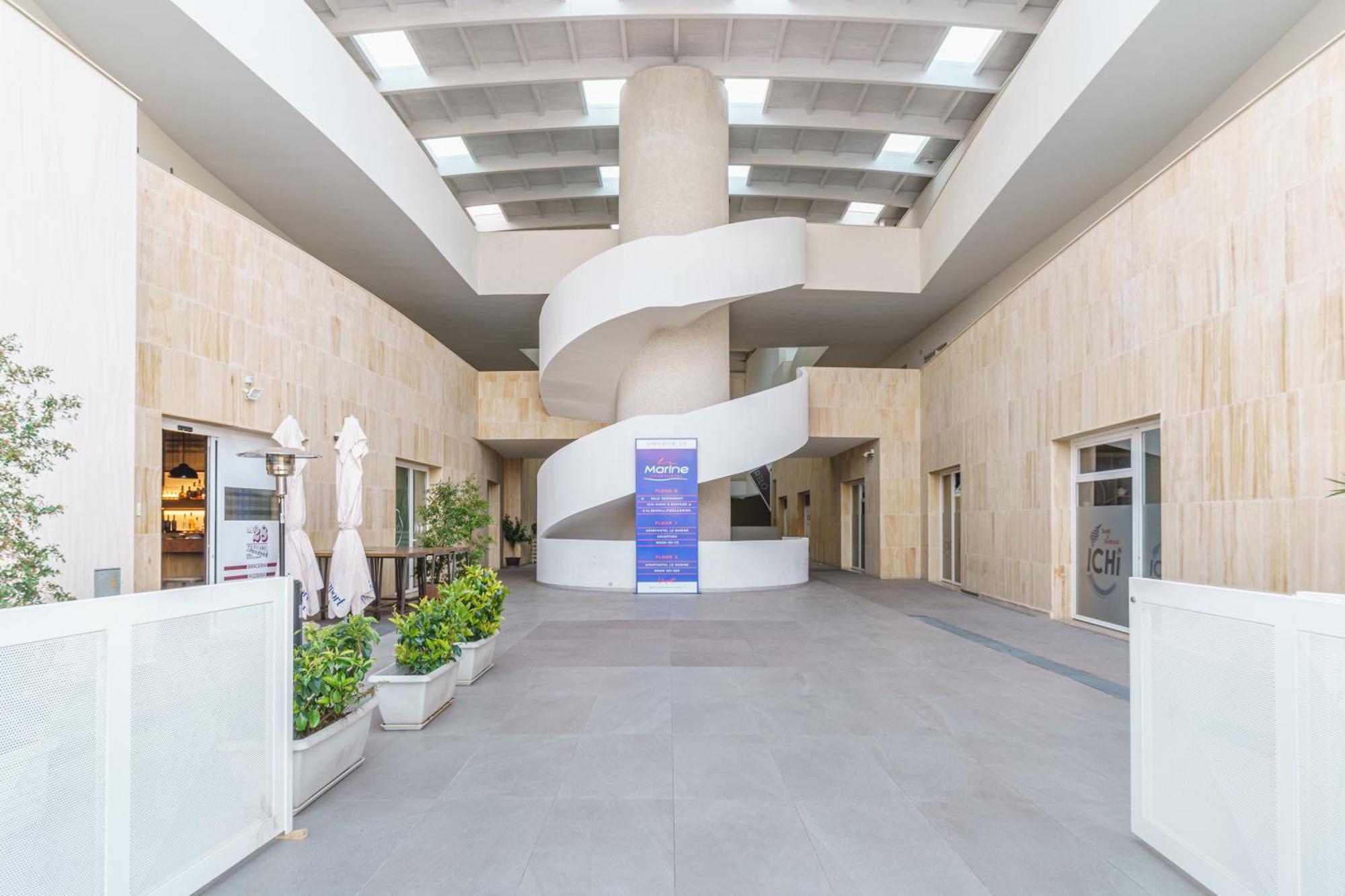 Aparthotel Le Marine Bisceglie Exteriér fotografie